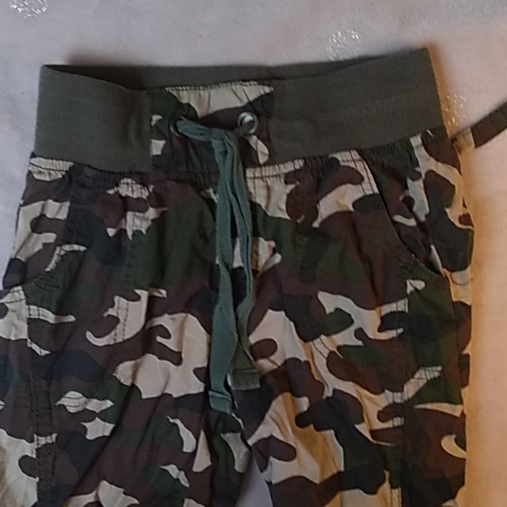 Capris pants - Picture 3 of 4